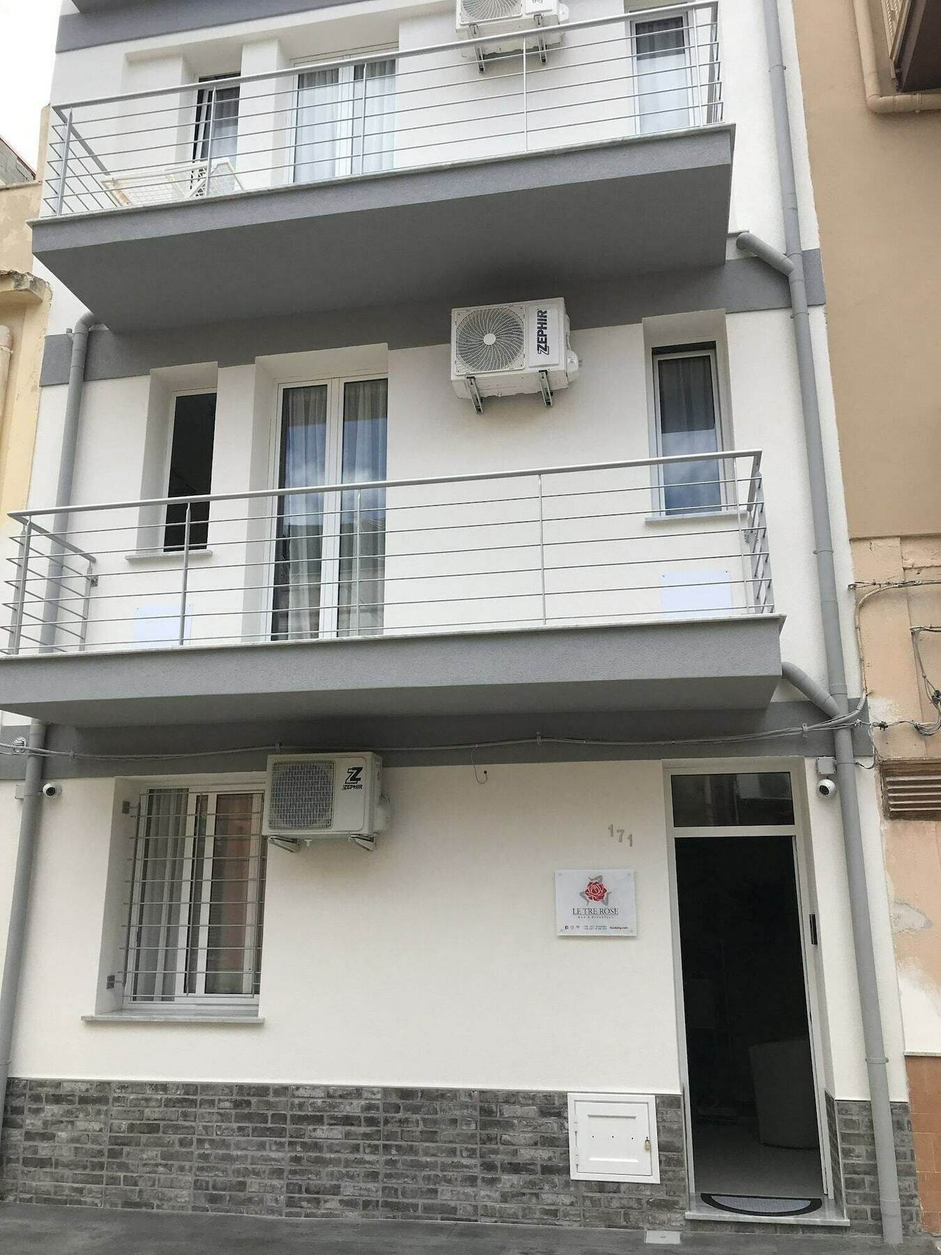 Hotel Le Tre Rose Terrasini Exterior foto